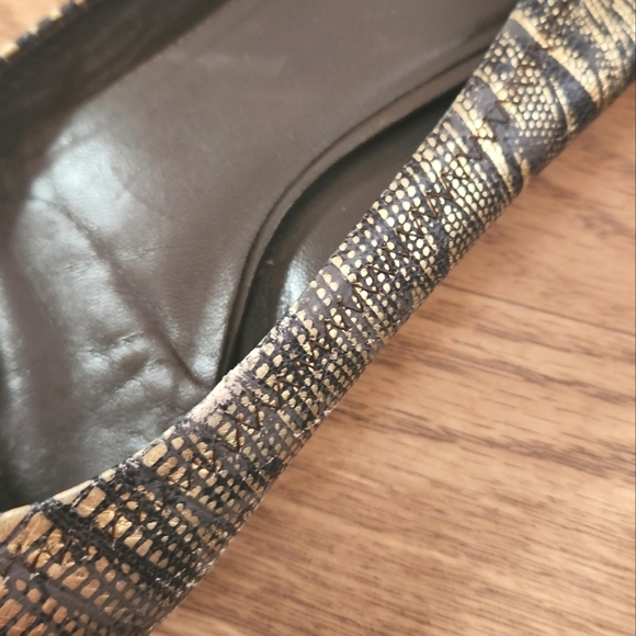 Tory Burch Black and Gold Flats, Size 8/True Size 7.5 - Picture 4 of 11